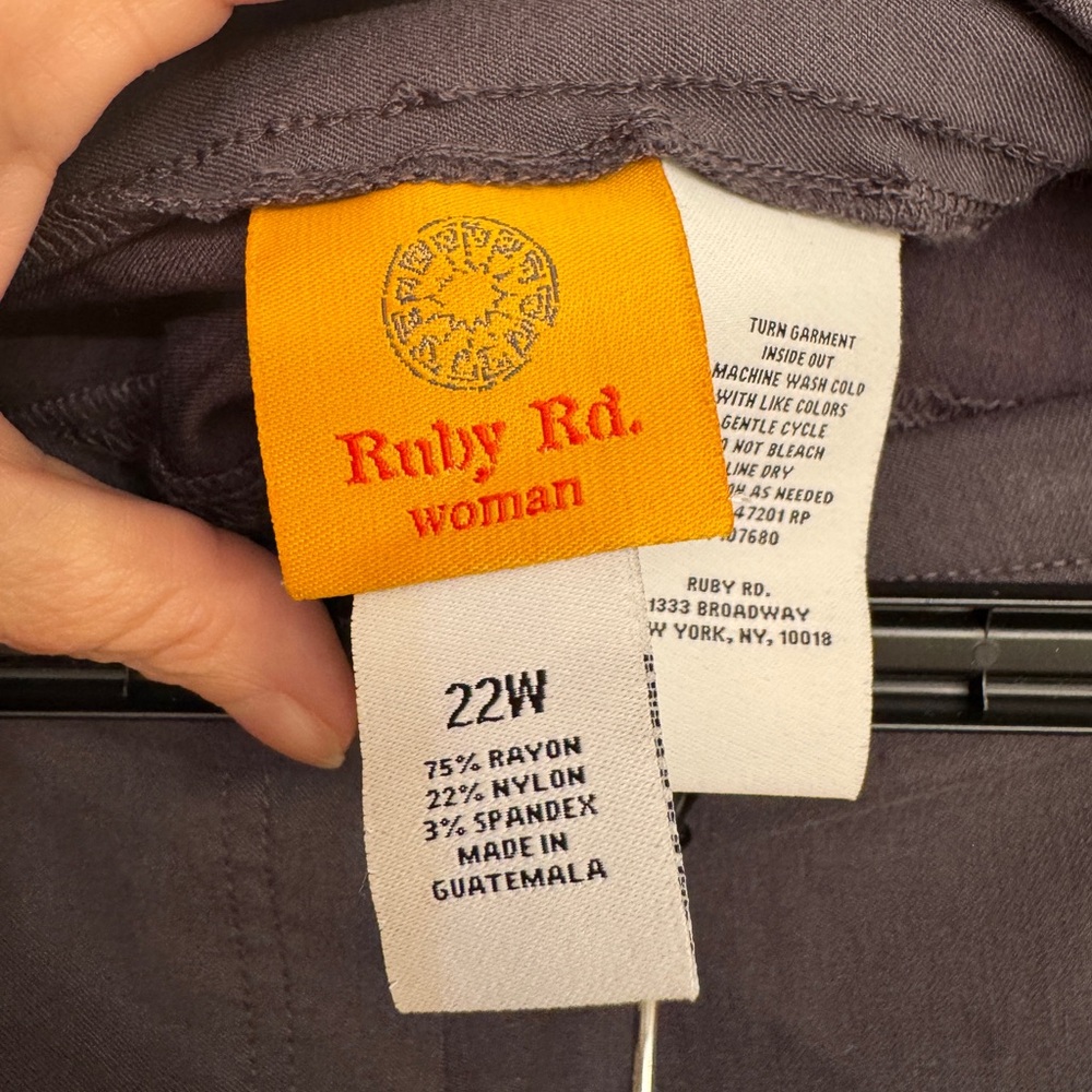 Ruby Rd. Gray Pull On Pants 22W - Picture 3 of 4